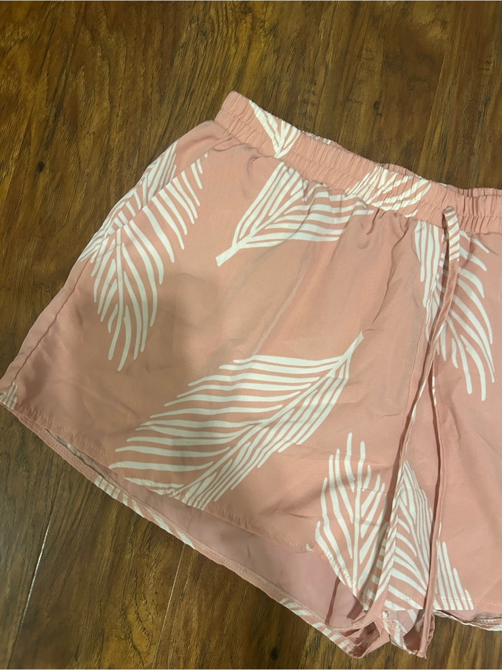 SHEIN Pink Feather-Print Casual Lounge Shorts With Drawstring Size 3XL - Picture 2 of 5